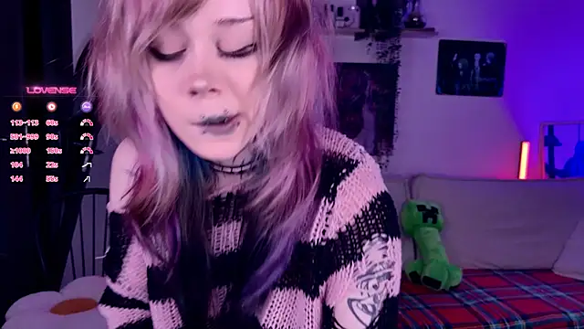 Lollyshy online show from 11-14-25, 10:41