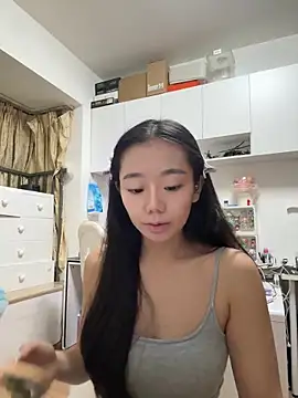 jiajia L online show from 10-09-25, 02:17