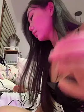 jiajia L online show from 11-17-25, 02:32