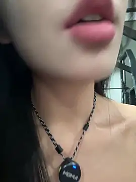 jiajia L online show from 03-06-26, 12:11