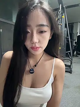 jiajia L online show from 12-17-25, 01:49