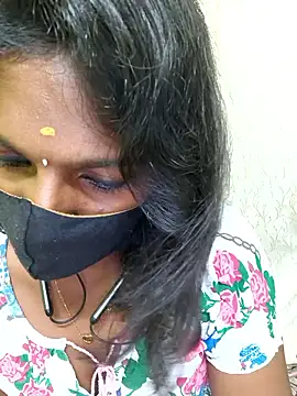 Honey rosetamil online show from 05-24-26, 12:16