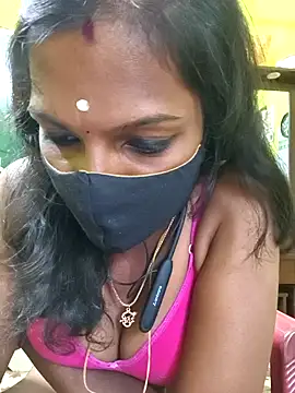 Honey rosetamil online show from 10-31-25, 05:48