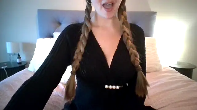 TaylorWest62 online show from 10-21-25, 12:48