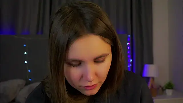 EthalFlowers online show from 01-19-26, 01:31