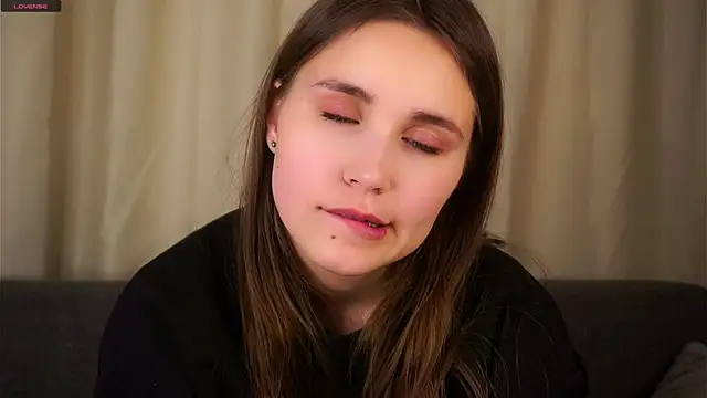 EthalFlowers online show from 11-26-25, 12:21