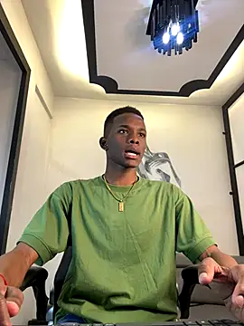 Brycce santos online show from 10-08-25, 01:12