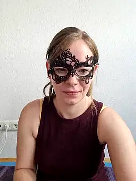 Snapshot of Squirtingcouple9094 chatting on 10-30-25, 07:50 Squirtingcouple9094 online show from 10-30-25, 07:50