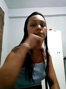 indiazinhabella27 online show from 10-26-25, 10:10