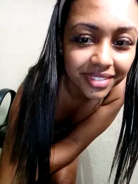 Snapshot of indiazinhabella27 chatting on 10-03-25, 01:42 indiazinhabella27 online show from 10-03-25, 01:42