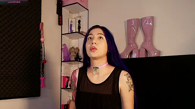karlamoon23 online show from 05-03-26, 07:50