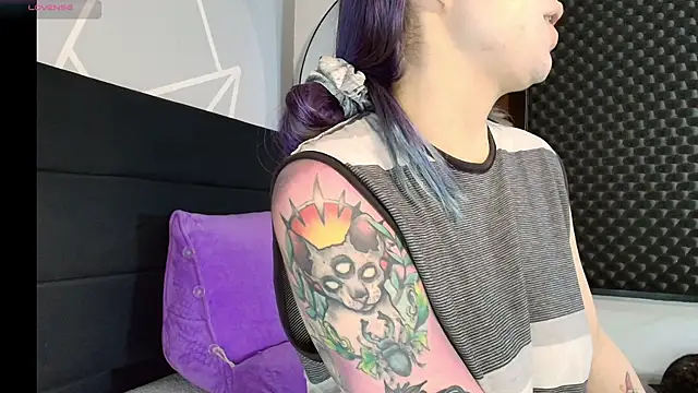 Snapshot of karlamoon23 chatting on 02-28-26, 08:52 karlamoon23 online show from 02-28-26, 08:52