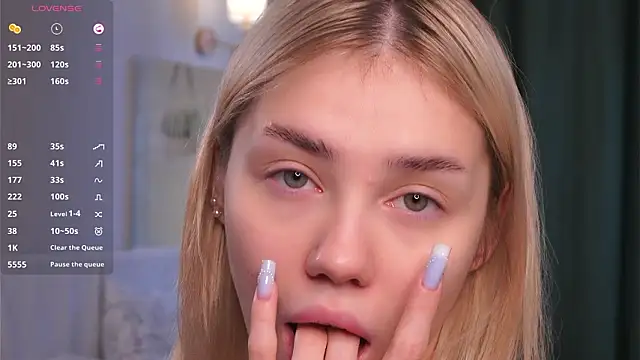 LilianBenskin online show from 03-22-26, 06:04