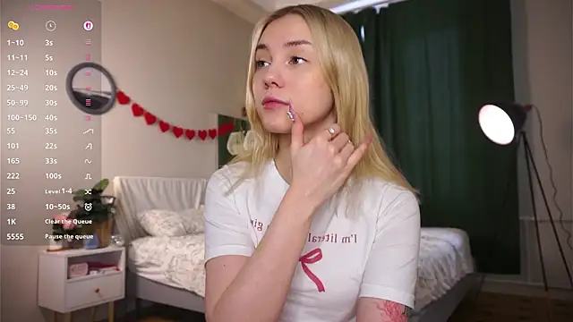 LilianBenskin online show from 03-07-26, 05:36