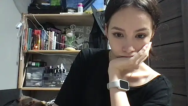 Yuna5343 online show from 10-18-25, 07:05