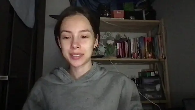 Yuna5343 online show from 10-03-25, 09:27