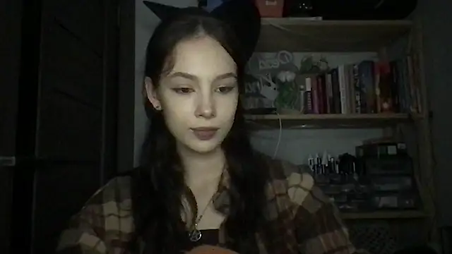 Yuna5343 online show from 09-20-25, 10:37