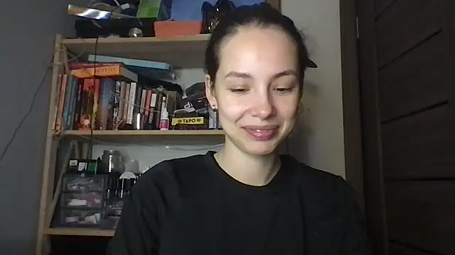 Yuna5343 online show from 12-18-25, 08:23