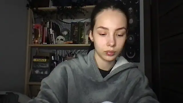 Yuna5343 online show from 02-12-26, 08:52