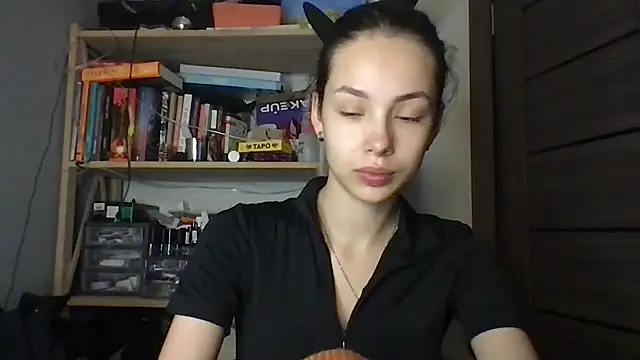 Yuna5343 online show from 12-02-25, 08:54