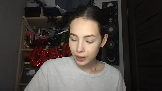 Yuna5343 online show from 02-17-26, 10:18