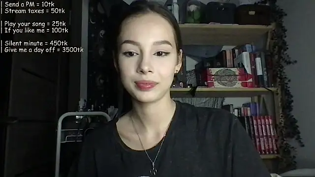 Snapshot of Yuna5343 chatting on 05-20-26, 08:17 Yuna5343 online show from 05-20-26, 08:17