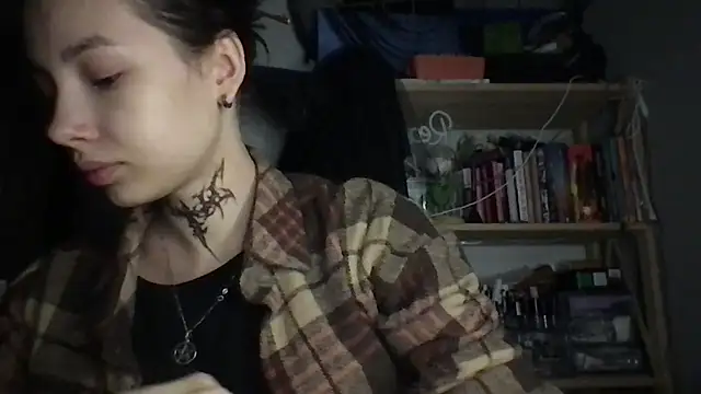 Yuna5343 online show from 10-13-25, 08:54