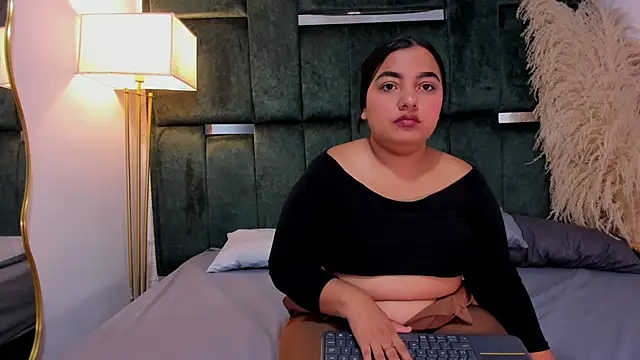 Chloe jackson25 online show from 10-08-25, 06:41