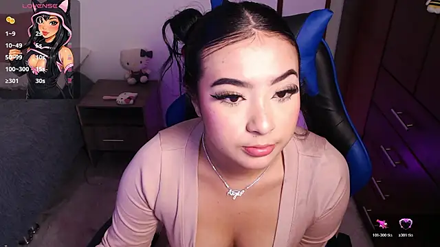 Angela elliss1 online show from 02-17-26, 12:41