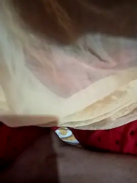 kaviyaponnu0987 online show from 12-14-25, 08:14