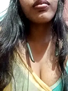 kaviyaponnu0987 online show from 10-05-25, 02:19