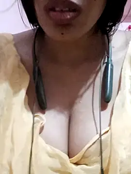 kaviyaponnu0987 online show from 11-15-25, 08:07