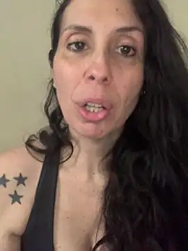 Lhcruz online show from 04-12-26, 12:41