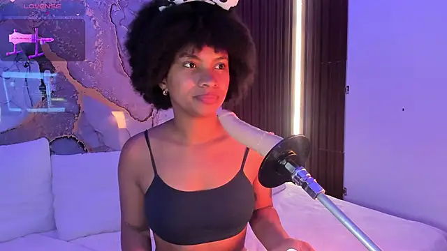 Lolalewis777 online show from 10-10-25, 10:54