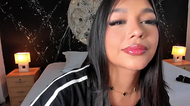 ShaniaDaniels online show from 12-22-25, 10:10