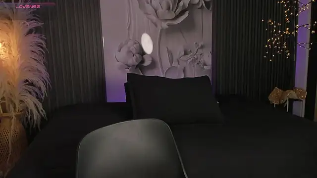 ShaniaDaniels online show from 02-28-26, 09:47