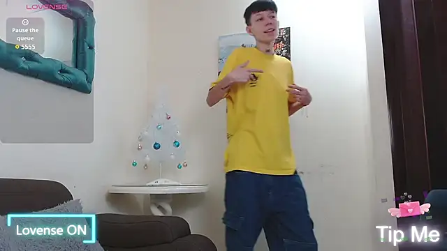 LiamBrown09 online show from 12-03-25, 07:24