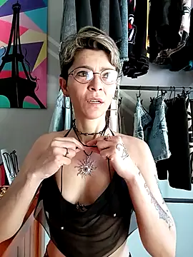 Lulypsicologasexual online show from 10-31-25, 06:04