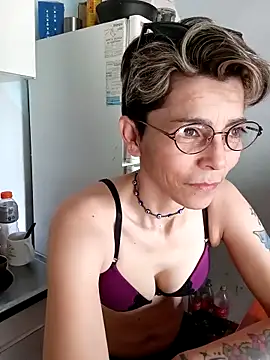 Lulypsicologasexual online show from 10-29-25, 05:56