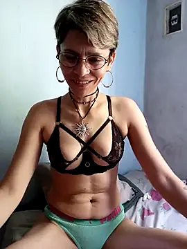 Lulypsicologasexual online show from 11-18-25, 07:06
