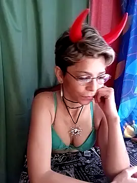 Lulypsicologasexual online show from 11-04-25, 04:22