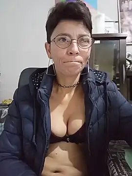 Snapshot of Lulypsicologasexual chatting on 06-25-26, 12:54 Lulypsicologasexual online show from 06-25-26, 12:54