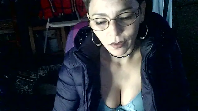 Snapshot of Lulypsicologasexual chatting on 06-18-26, 11:48 Lulypsicologasexual online show from 06-18-26, 11:48