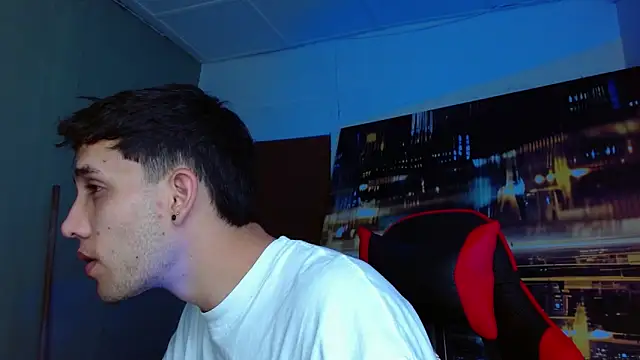 alexgiraldo   online show from 04-12-26, 02:04