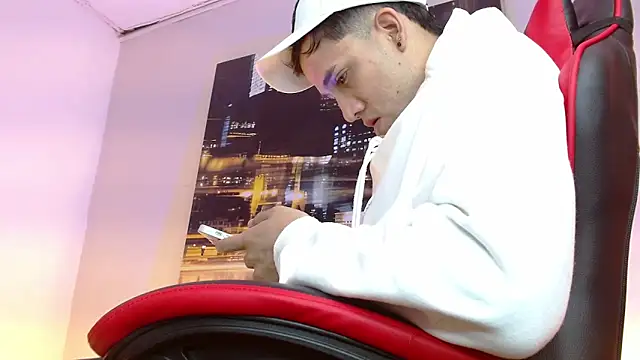 alexgiraldo   online show from 03-17-26, 03:04