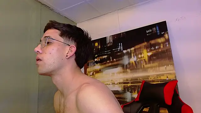 alexgiraldo   online show from 05-06-26, 03:32