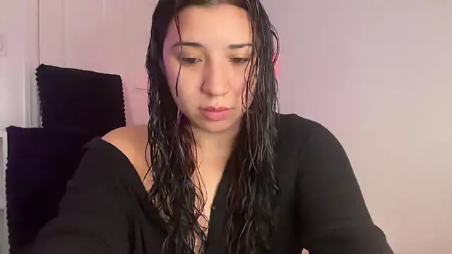 nina lovez online show from 10-29-25, 02:16