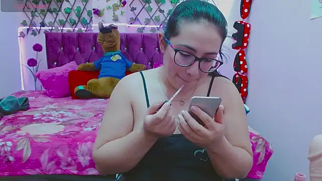 Estrella  sex online show from 09-17-25, 08:44