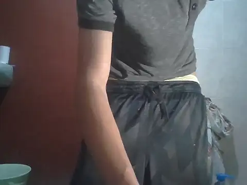 Snapshot of chicooxx chatting on 10-03-25, 05:53 chicooxx online show from 10-03-25, 05:53