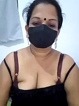 Snapshot of Madu_HotSL chatting on 09-28-25, 03:08 Madu HotSL online show from 09-28-25, 03:08